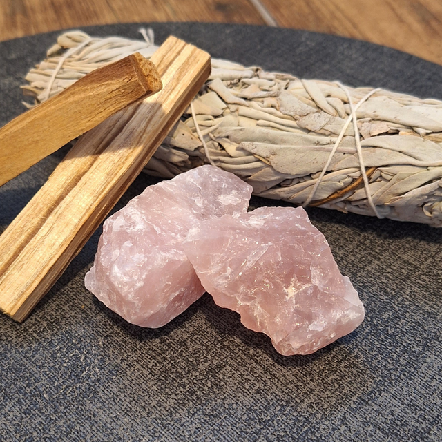 ROSE QUARTZ (RAW)