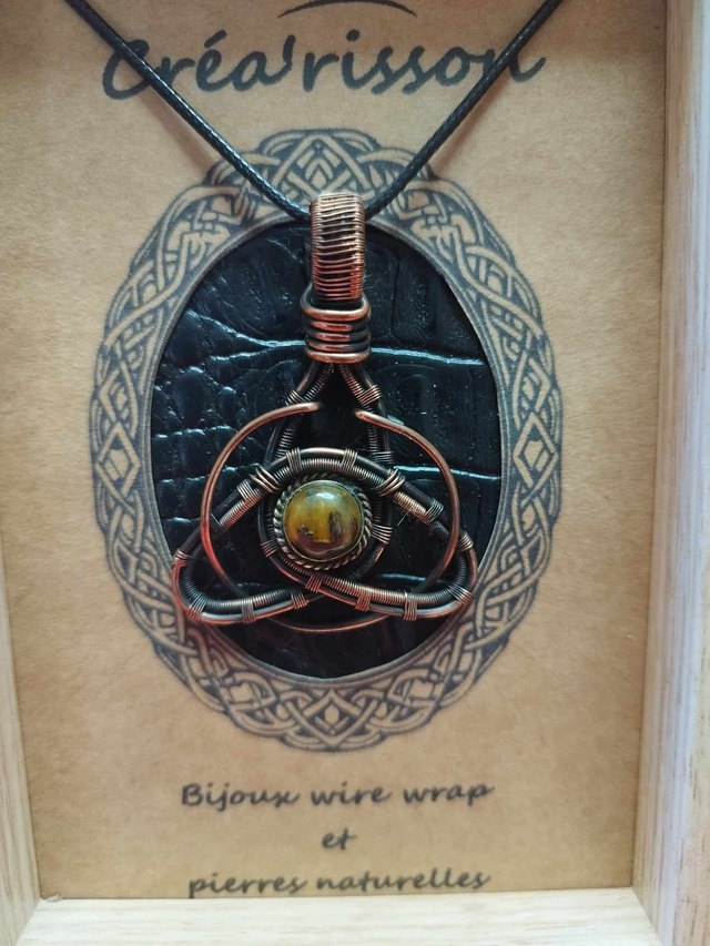 pendentif triquetra