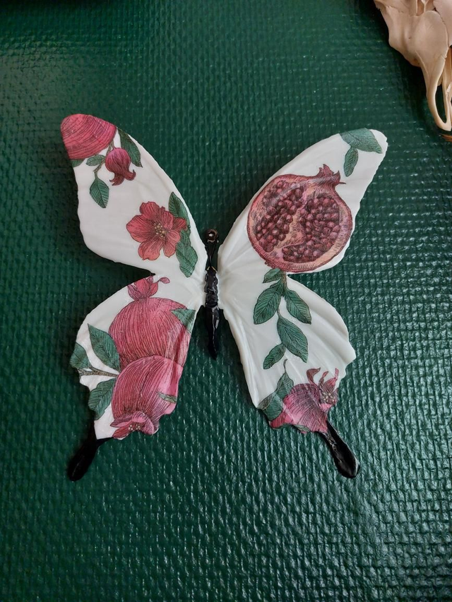 Papillon mural rouge et vert