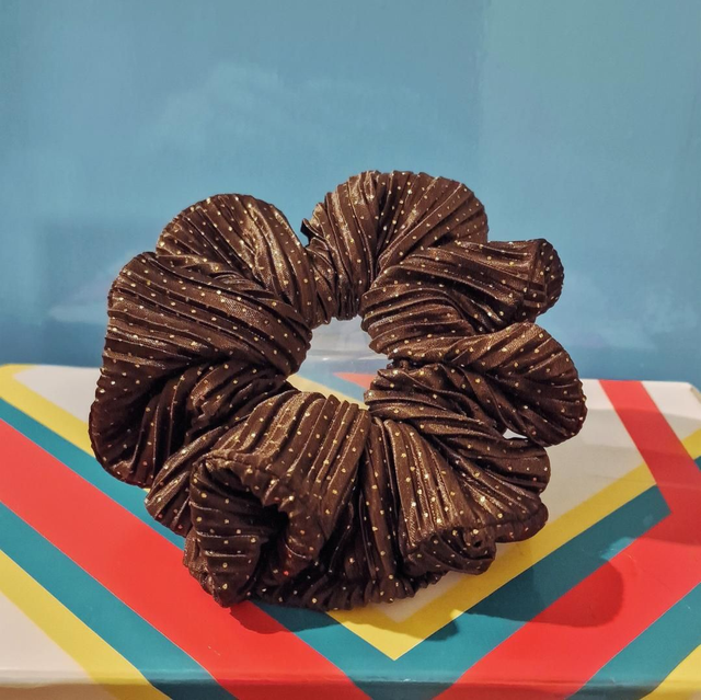 Midi Satin Scrunchie "Magique Choc"
