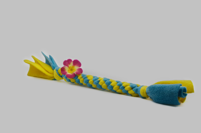 ScoubiTug – Jouet à tirer en polaire pour chien, fait main