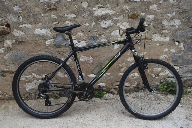 VTT semi-rigide aluminium 26" – Taille M – 3×7 vitesses "M009" + marquage Bicycode 10€