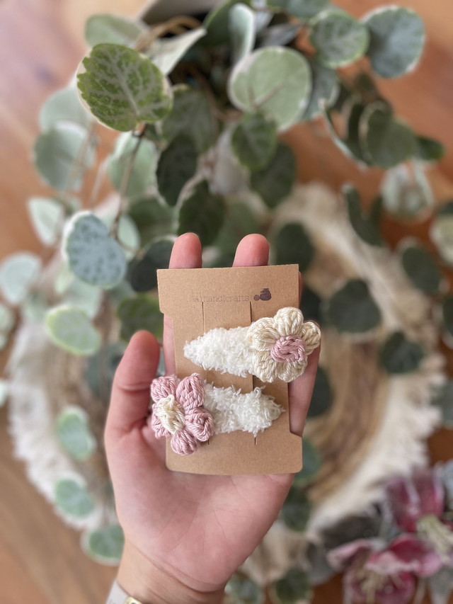 Gehäkelte Blumen-Haarspangerl 🌸