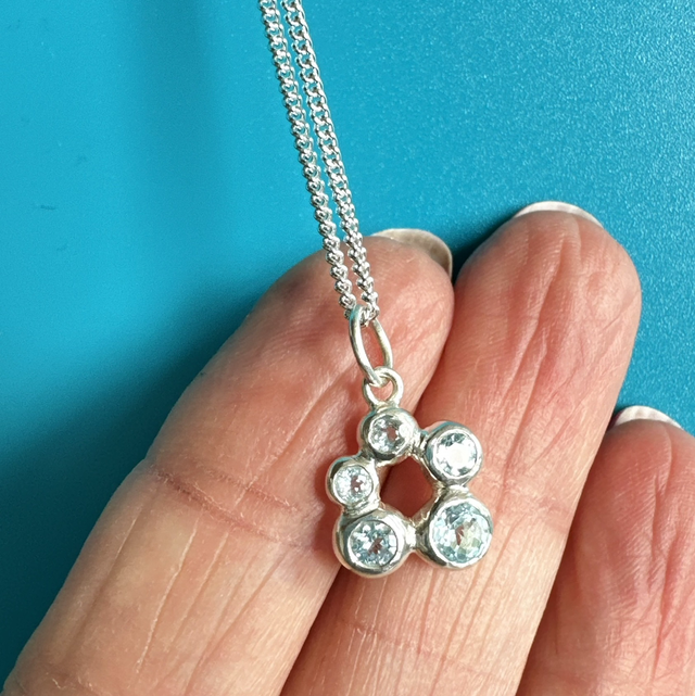 Organic Style 5 Topaz Pendant 