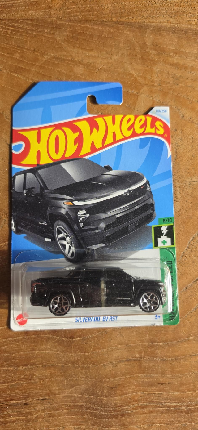 Chevrolet silverado ev rst