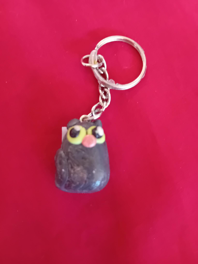 050 - Grey cats keyring - ClaybyBeckie