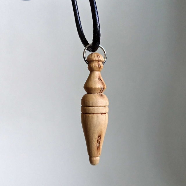Pendentif pendule quille