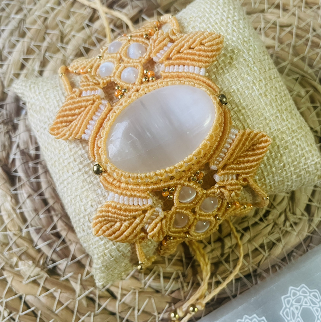 Manchette Sélénite