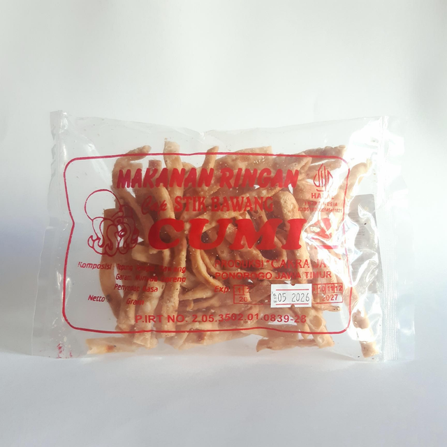 CAP CUMI Stik Bawang - Sticks salés à l'oignon 