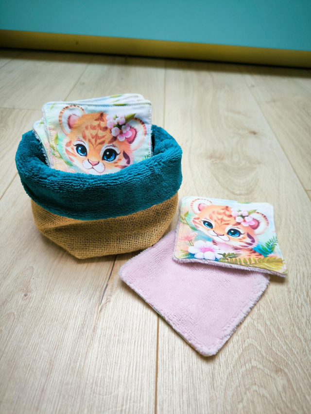 Panière et ses 10 lingettes