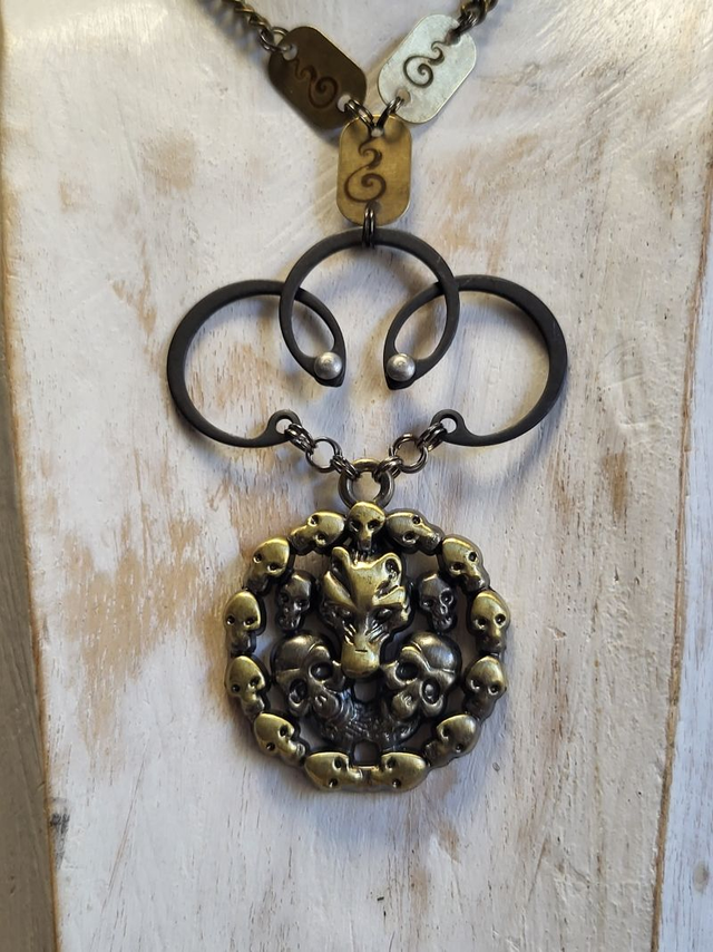 Collier Néo Circlips "Bouclier des Ombres"