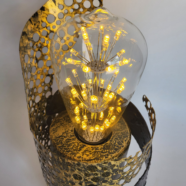 "L'Étreinte d'Onyx"