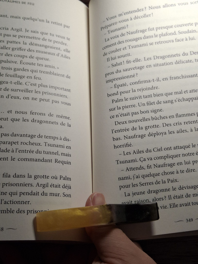 Bague de lecture shuriken en résine epoxy- Book Holder artisanal