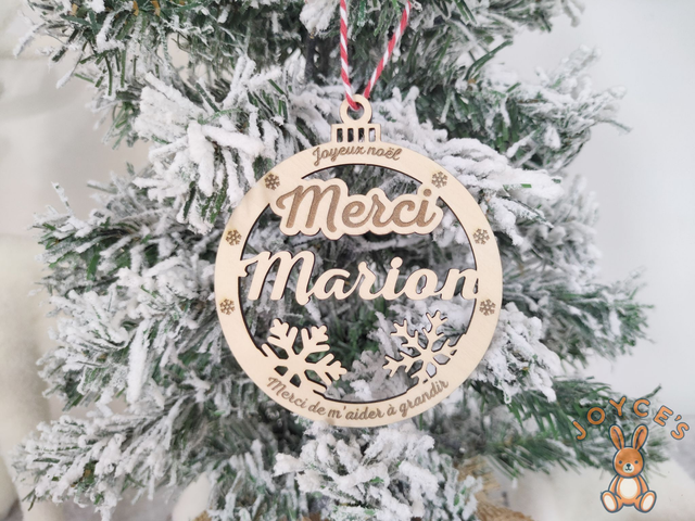 Boule de noël personnalisée - 9cm - Modèle Marion - Assistantes maternelles, maîtresses, ATSEM, AVS, AESH