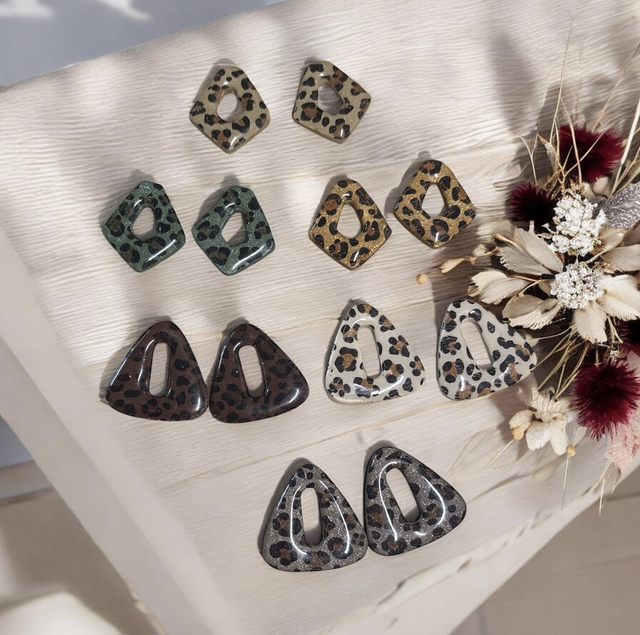 🐆 Pampilles Interchangeables Léopard – Sans Créoles – Résine Brillante – Plusieurs Coloris