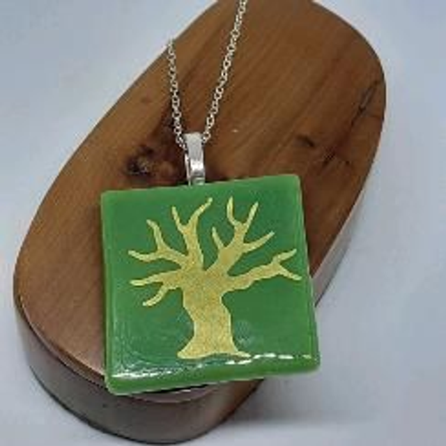 tree pendant