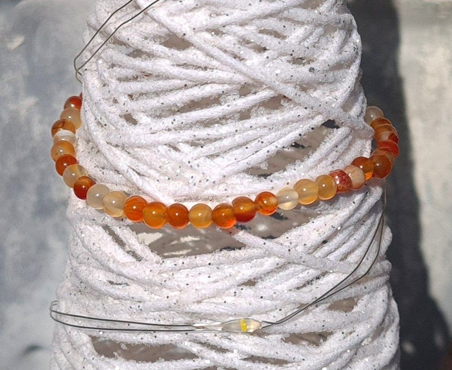 Bracelet Agate rayée rouge 4mm