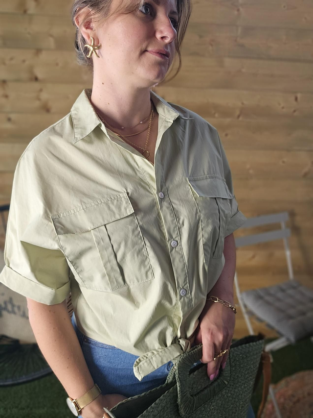 Chemise à nouer verte