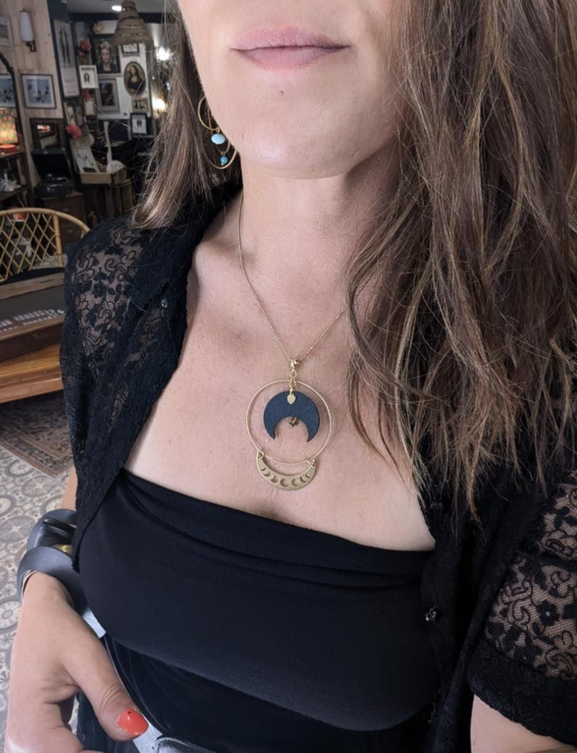 Collier New moon