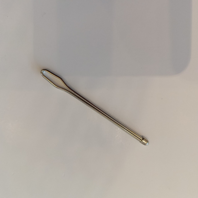 Huismerk: Rijgnaald elastiek