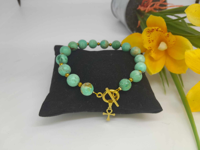 Bracelet turquoise du pérou et acier or inoxydable 8mm