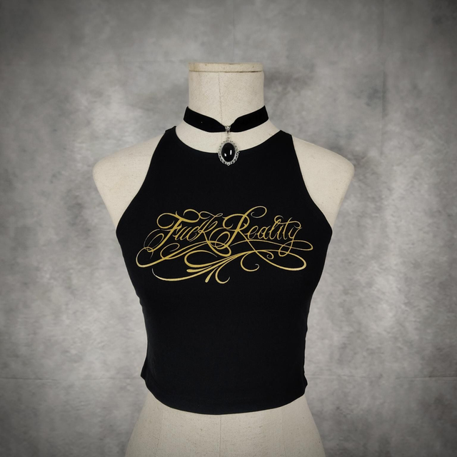 T-Shirt Cropped &quot;Fuck Reality&quot;