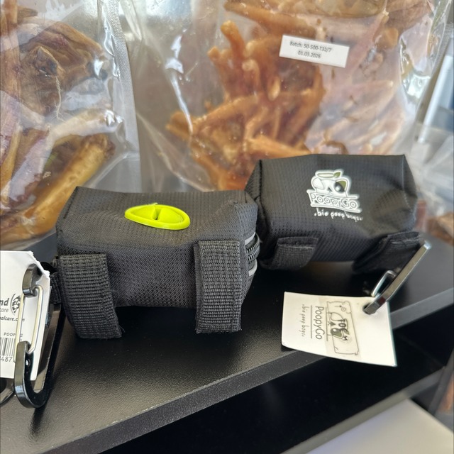 Distributeur sacs à déjections souple