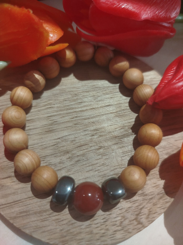 Bracelet Bois de Cèdre et Jaspe Rouge