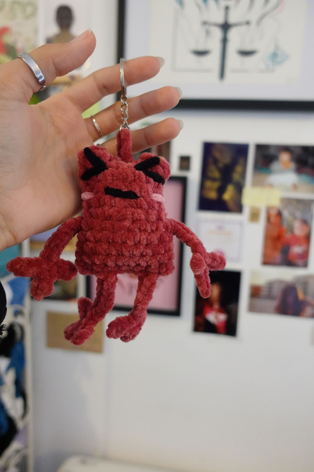  Froggy charm rose framboise - La grenouille audacieuse et pétillante