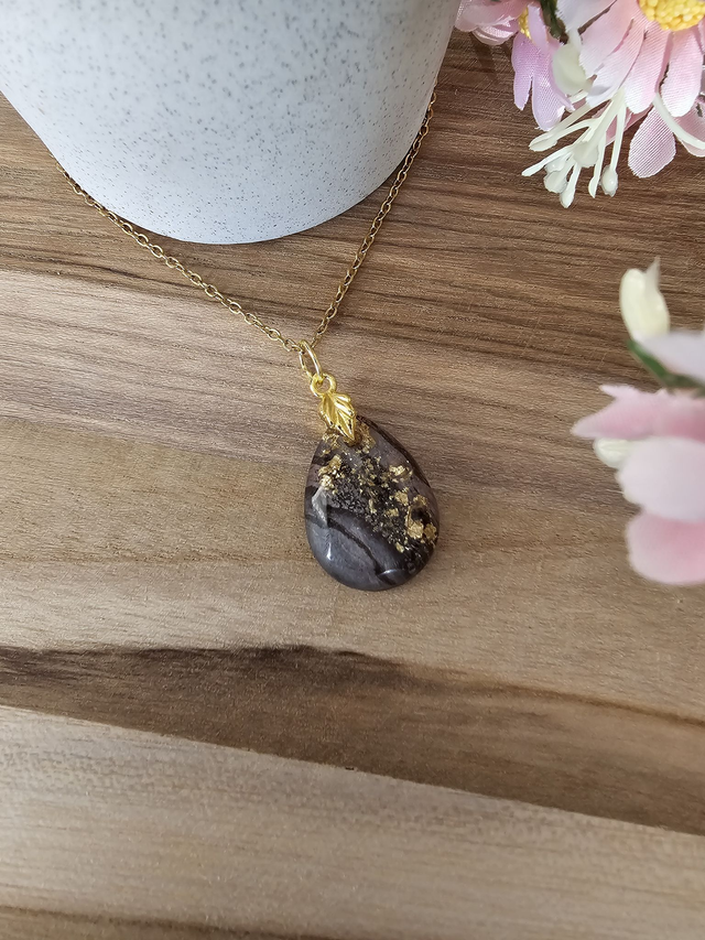 Pendentif DIAMANT &quot;Éclipse Dorée&quot; – Mystère et éclat en harmonie 🌑