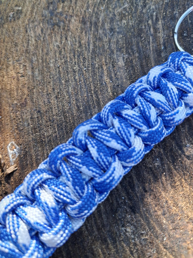 Keyring - Boxed - Blue/white