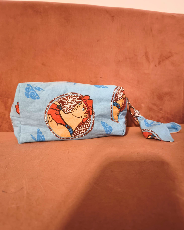 ✨ Trousse matelassée upcyclée – Édition Hercule ✨