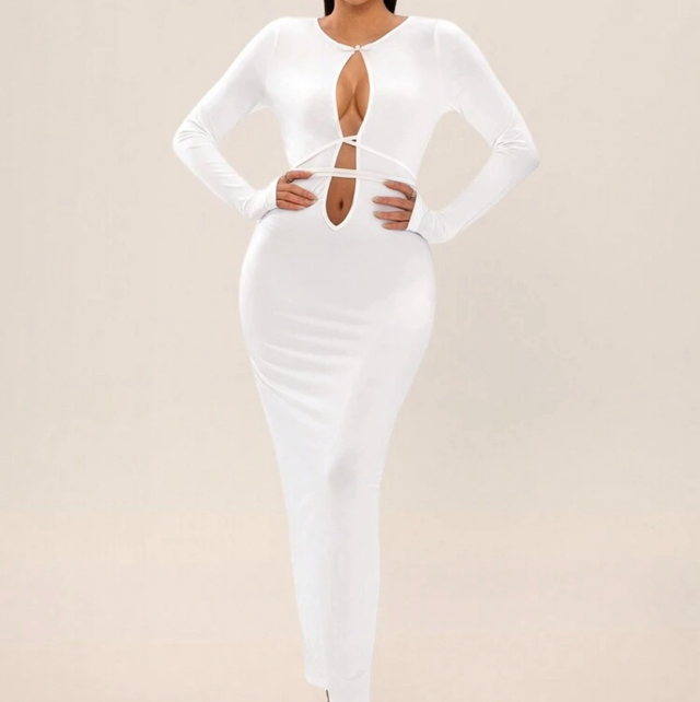 Robe blanche à manches 