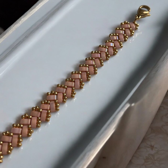 Bracelet tissé en perles Tila rose thé