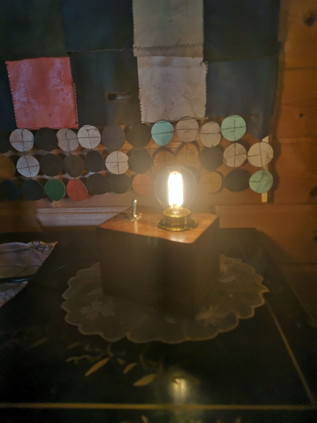 Lampe à poser "La Vigneronne"