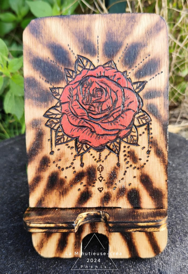 SUPPORT DE CHARGE TELEPHONE ROSE ROUGE