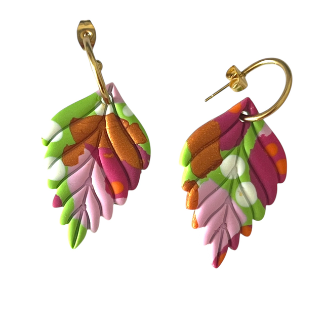Boucles d’oreilles feuilles rose, bronze, vert, blanc 