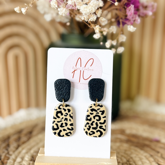 Boucle d’oreille Grrrr