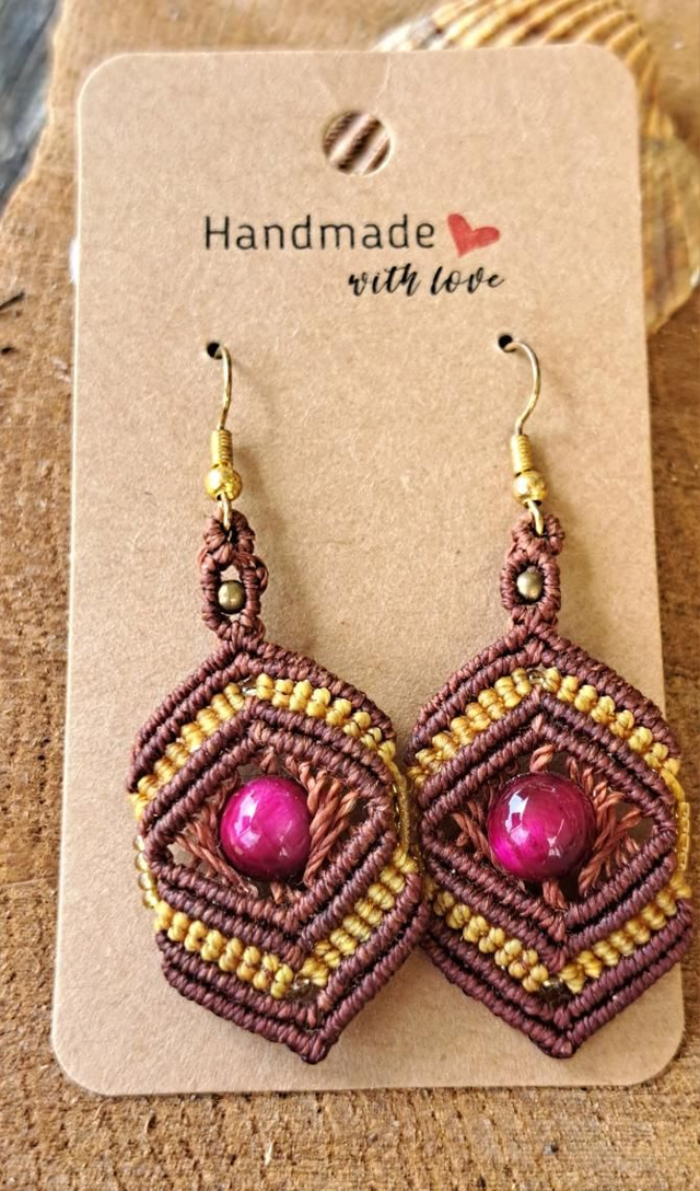 Boucles d'oreilles micro-macramé marrons 