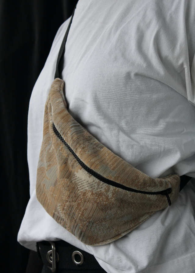 Bauchtasche Polsterstoff beige