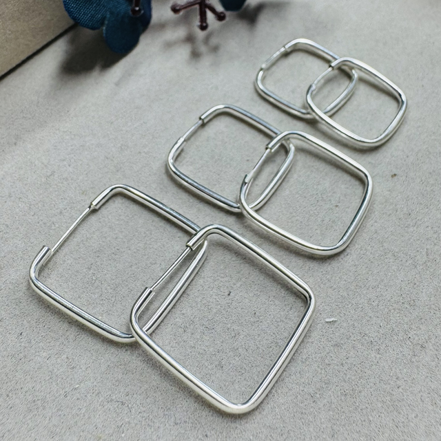 Trio de argolas quadradas 