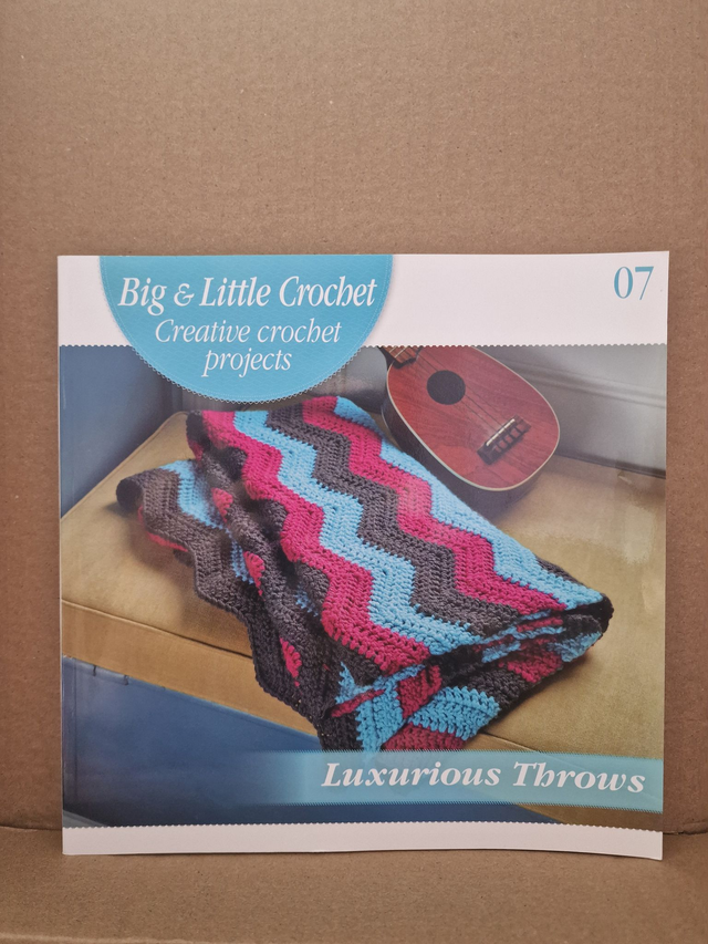 Big &amp; Little Crochet -Book 7