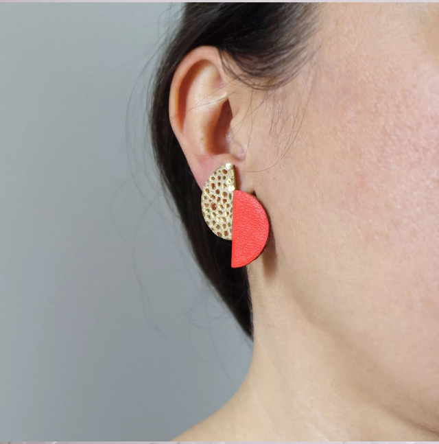 Puces asymétriques, Demi rond de cuir coloré et pailleté - 4 coloris