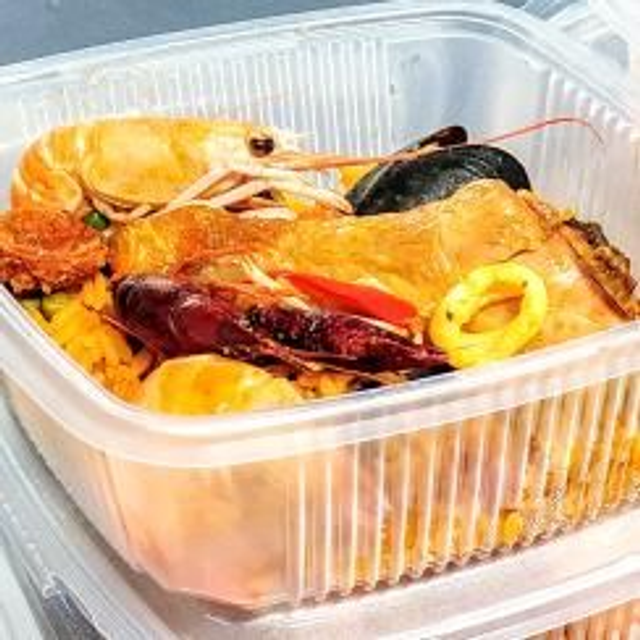 Paella Royale a emporter ( sur commande 48 heures avt / à partir de 10 parts commandées )