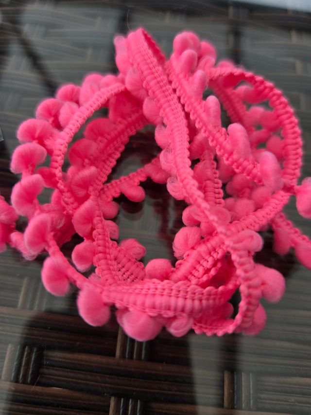 Galon pompon rose bonbon 100 cm