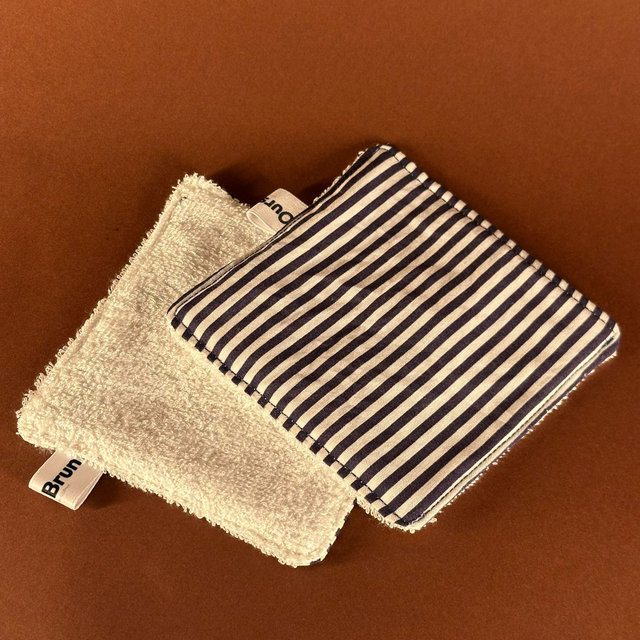 2 x Coton démaquillant 