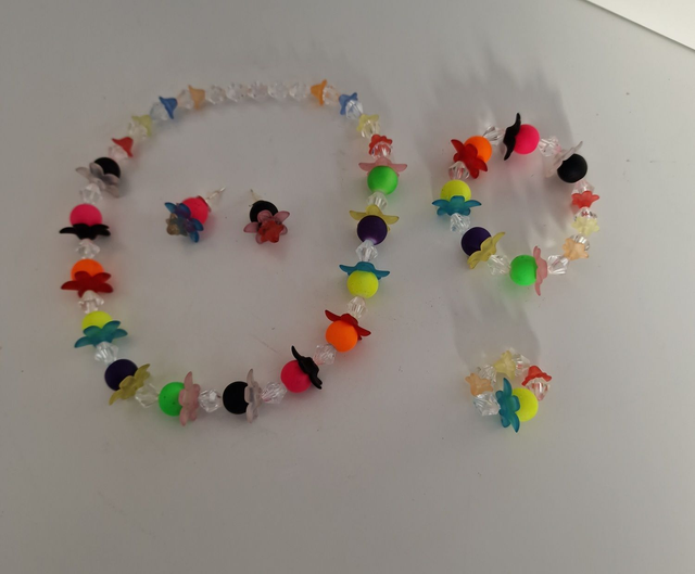 Parure Bijoux Petite Fille 4 Pieces Perles Fleurs Multicolore Flashy