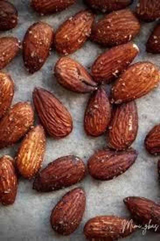 Amandes grillées au paprika 100g