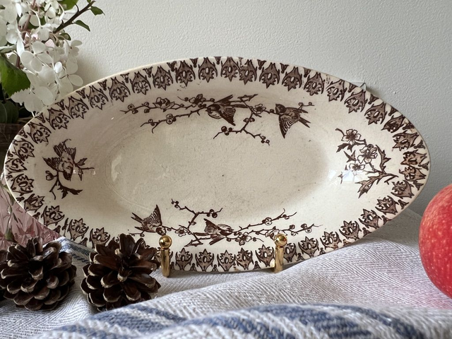 LYONNAIS - Ravier aux oiseaux de la manufacture de Choisy le Roi - Terre de Fer