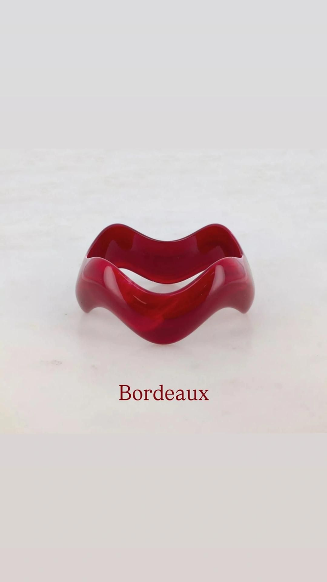 Jonc zigzag en résine 